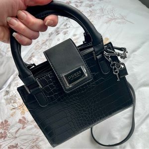 Cute small Guess black purse